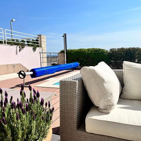 Blue Apartment With Shared Pool Split Buitenkant foto